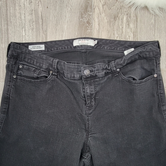 🌟HOST PICK🌟 Torrid High Rise Ultra Skinny Black 22 - Picture 8 of 16